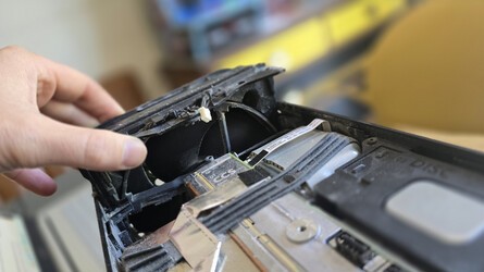 Xbox Series X: How To Open And Clean The Dust 18